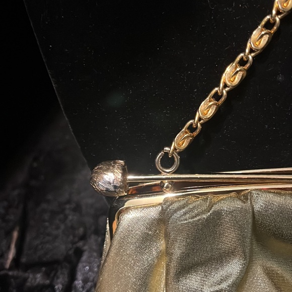 Ande’ Gold Evening Bag - Picture 3 of 8